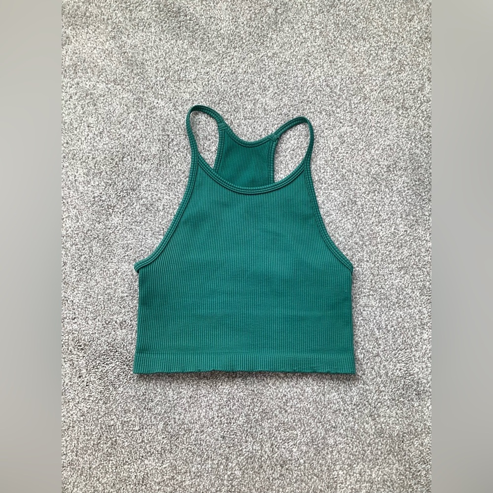 Gap Fit Cropped Tank Top
